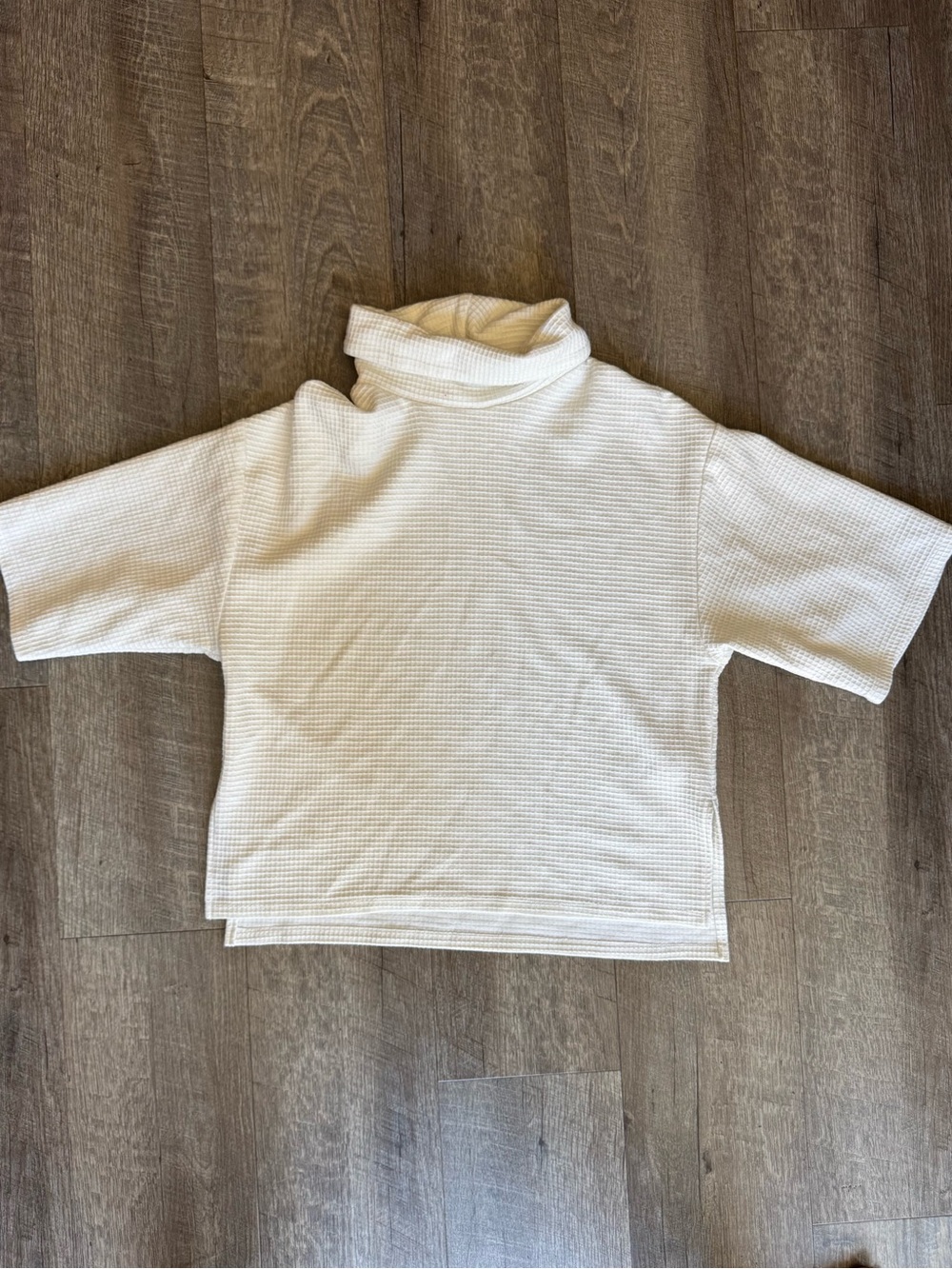 Women’s Size 4 APRICOT Cream Waffle Knit Turtleneck Top